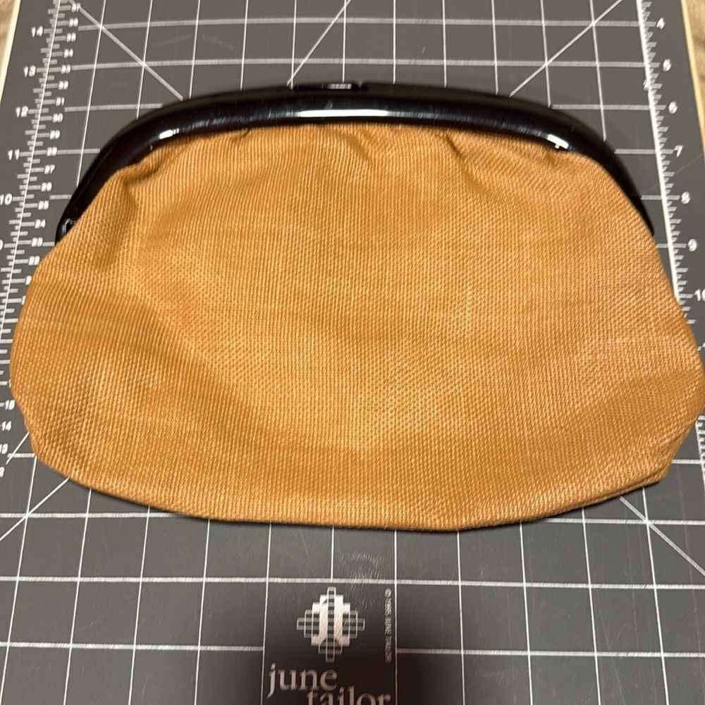 Vintage Italian Neutral Torstoise Shell Snap Jaw Clutch